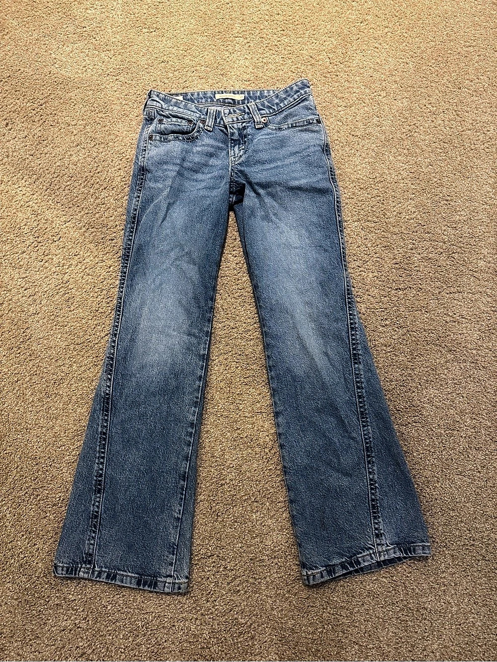 Never worn Levi's Noughties Bootcut Jeans in Blue Waist 27
